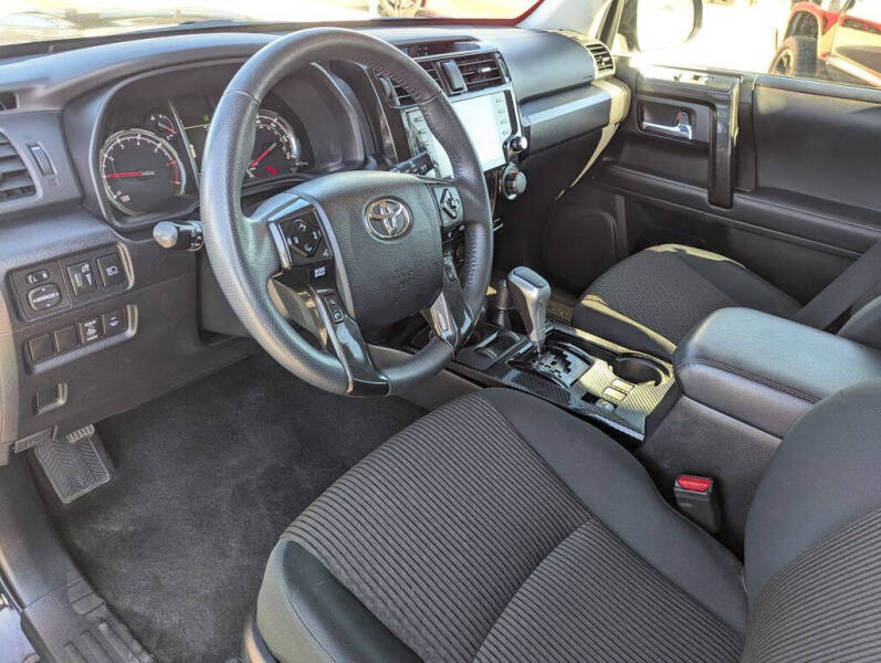 2024 Toyota 4Runner TRD Off-Road