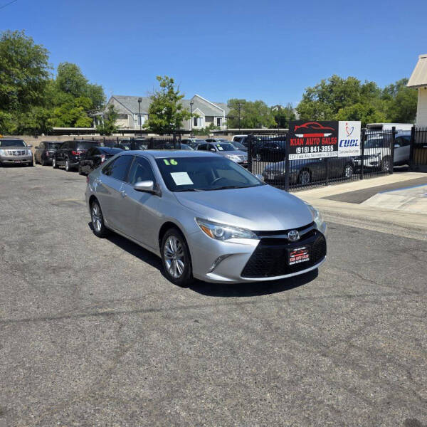 2016 Toyota Camry SE