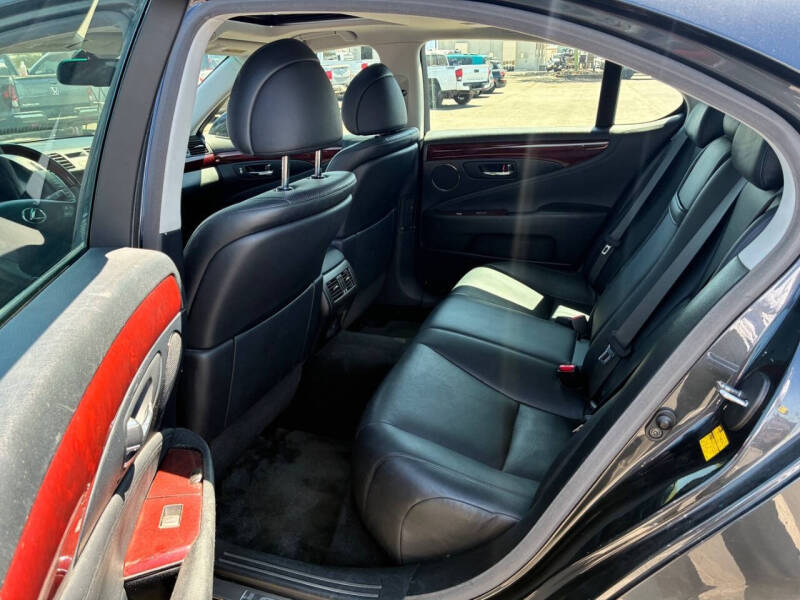 2007 Lexus LS 460