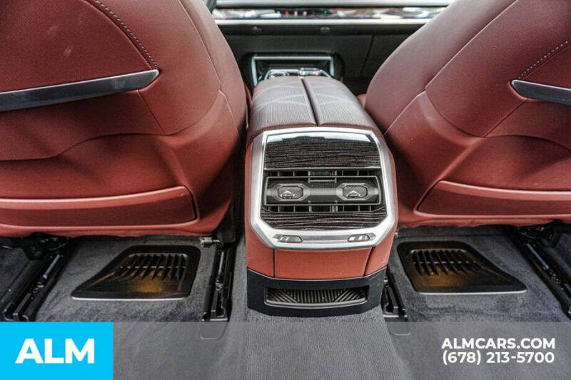 2025 BMW i7 eDrive50