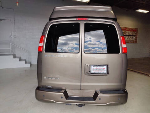 2022 Chevrolet Express 2500