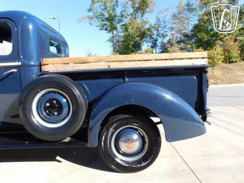 1946 Ford F-100