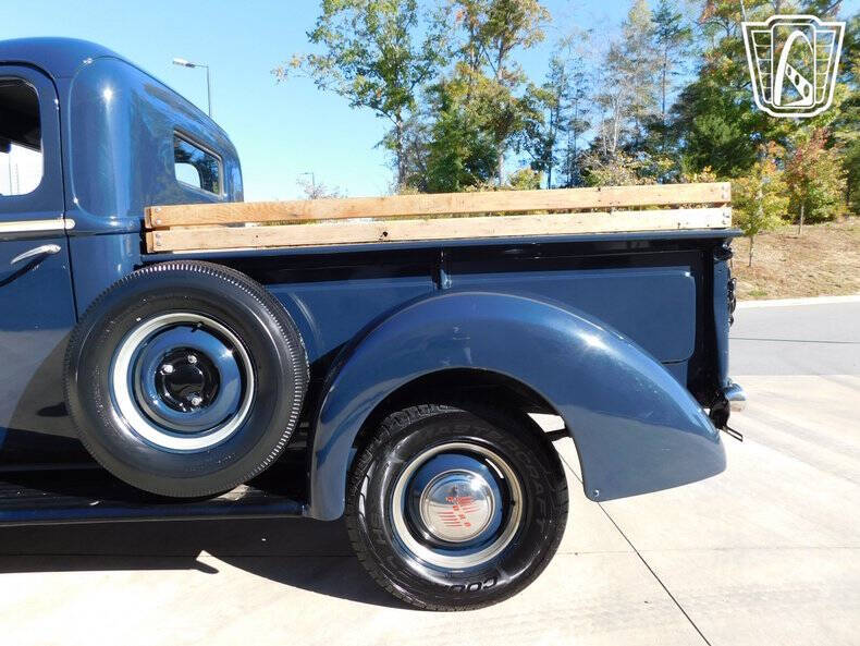 1946 Ford F-100
