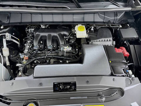 2025 Nissan Pathfinder S