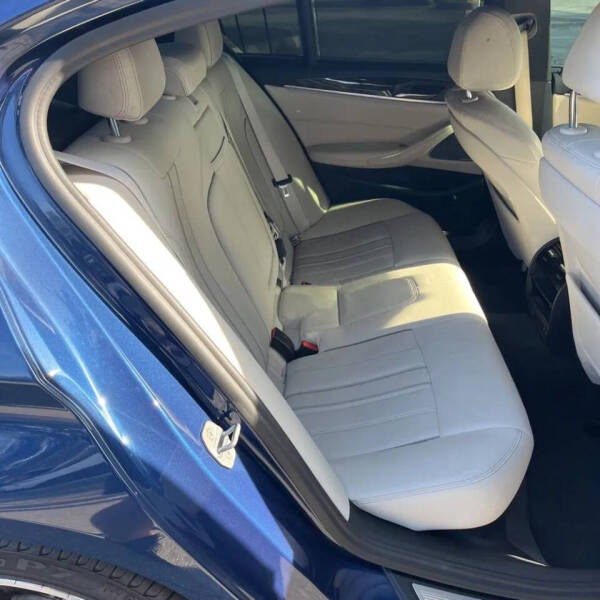 2021 BMW 5 Series 530i