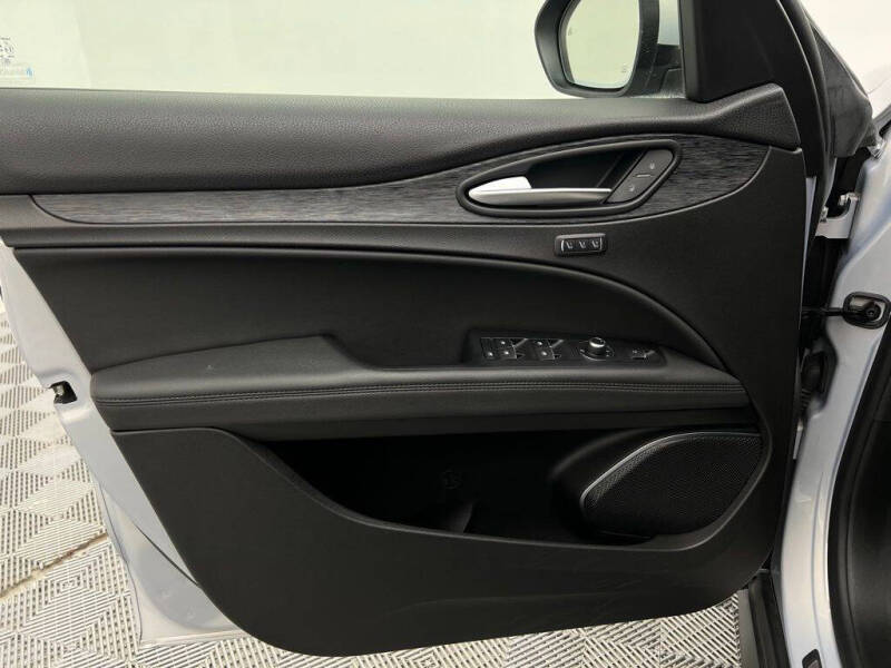 2022 Alfa Romeo Stelvio Sprint