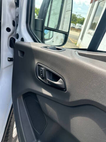 2023 Ford E-Transit