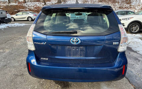 2012 Toyota Prius v Three