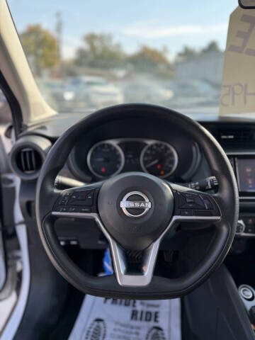 2022 Nissan Kicks S