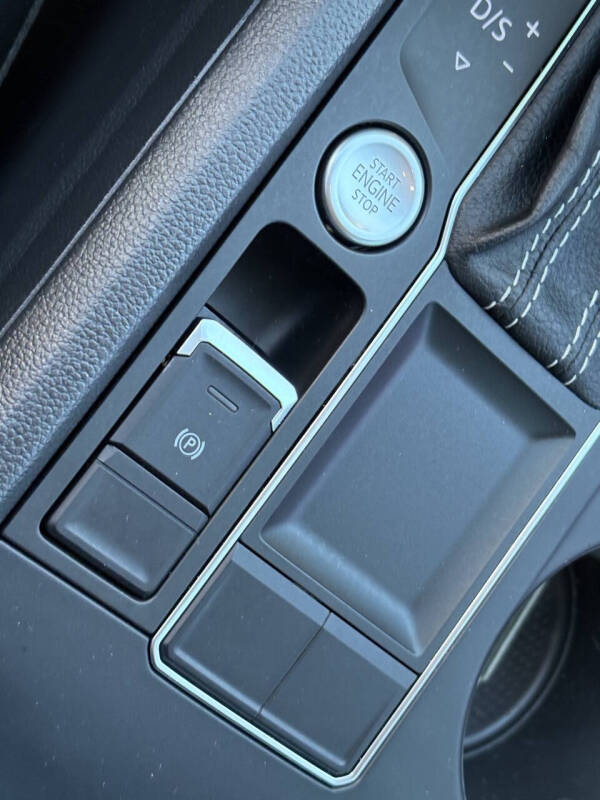 2022 Volkswagen Atlas SE