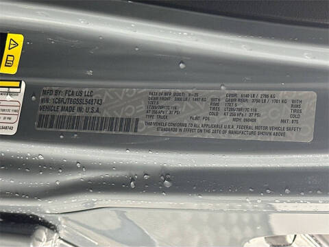 2025 Jeep Gladiator Mojave X