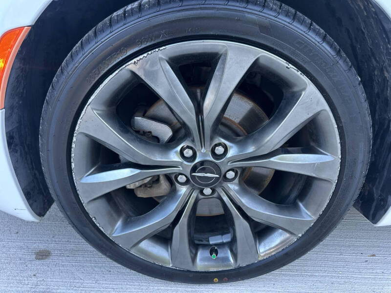 2015 Chrysler 200 S