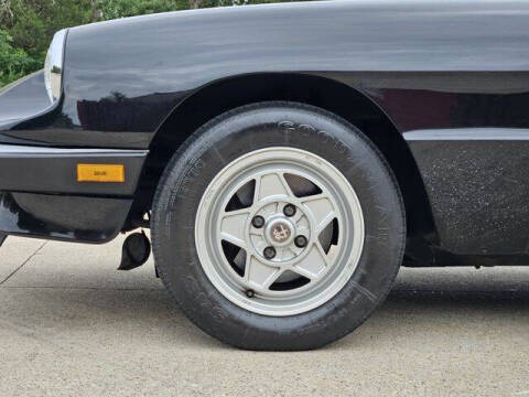 1989 Alfa Romeo Spider Veloce