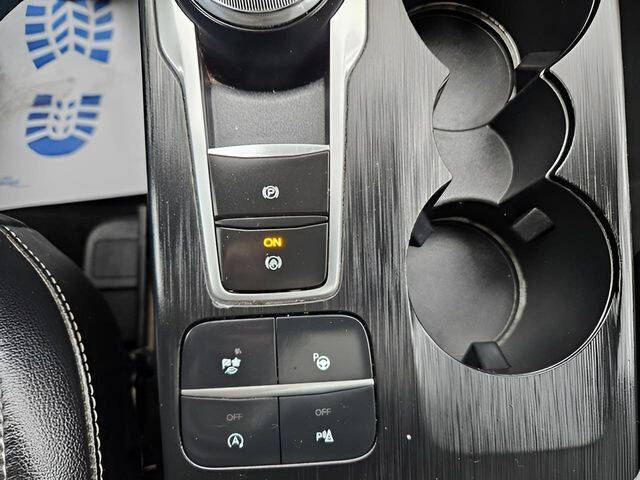 2021 Ford Escape Titanium