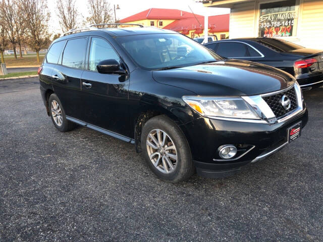 2015 Nissan Pathfinder for sale at Sky Motors in Boardman, OH