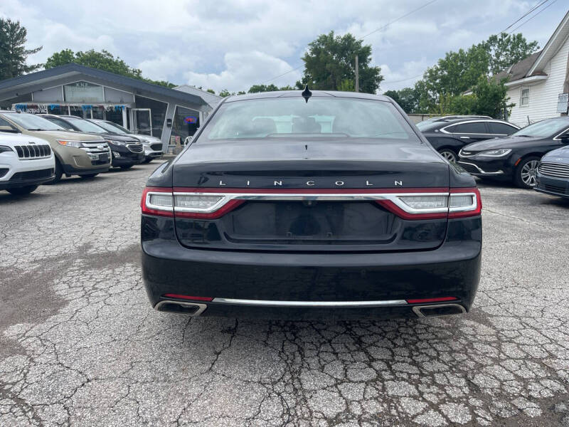 2018 Lincoln Continental Select