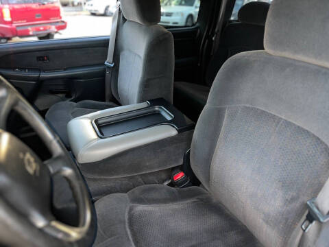 2000 Chevrolet Silverado 1500 LS