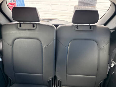 2018 Hyundai Santa Fe SE