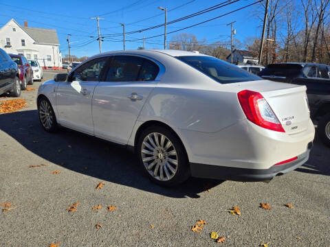 2014 Lincoln MKS
