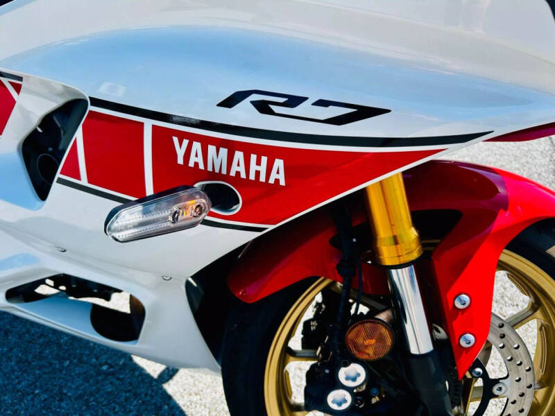 2022 Yamaha YZF-R7 World GP 60Th Anniversa