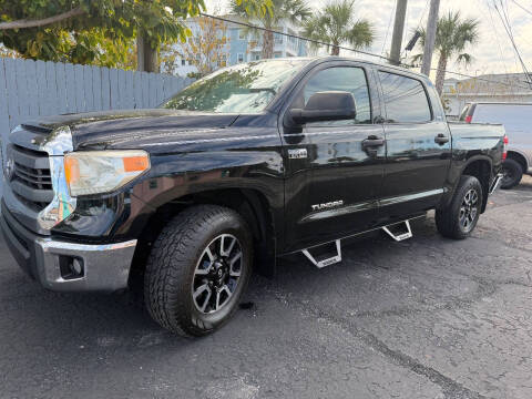 2015 Toyota Tundra SR5