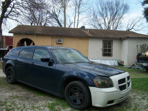 2006 Dodge Magnum for sale at THOM'S MOTORS in Houston TX