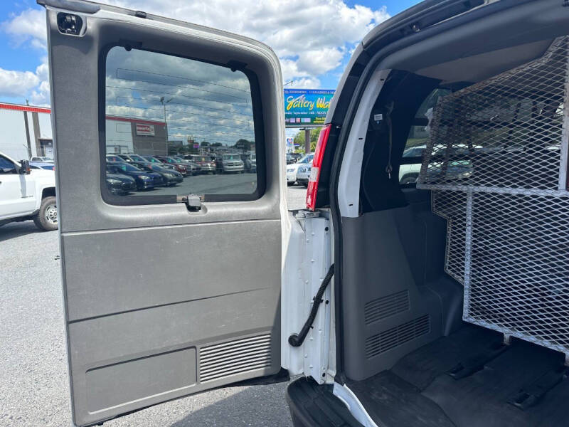 2021 Chevrolet Express LS 3500