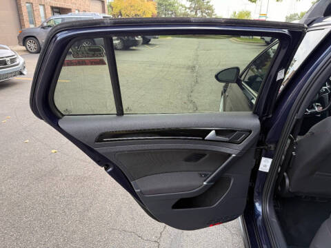 2017 Volkswagen Golf GTI S