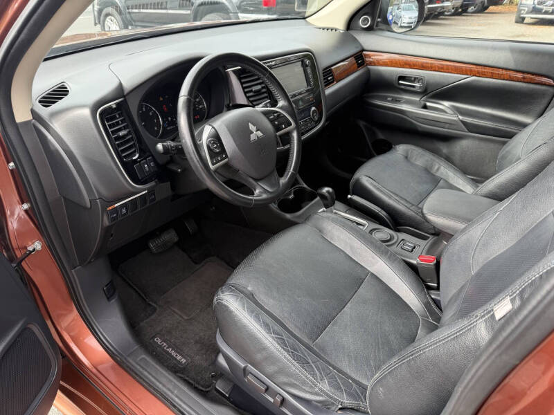 2014 Mitsubishi Outlander SE