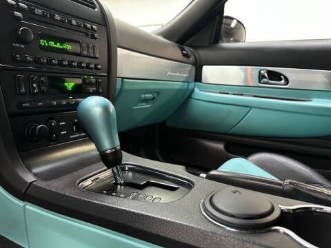 2002 Ford Thunderbird Deluxe