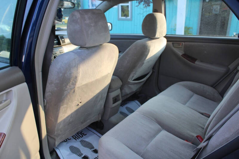 2005 Toyota Corolla CE