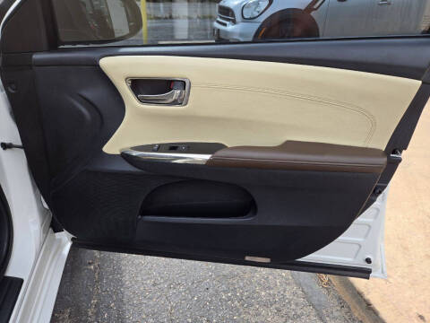 2014 Toyota Avalon XLE