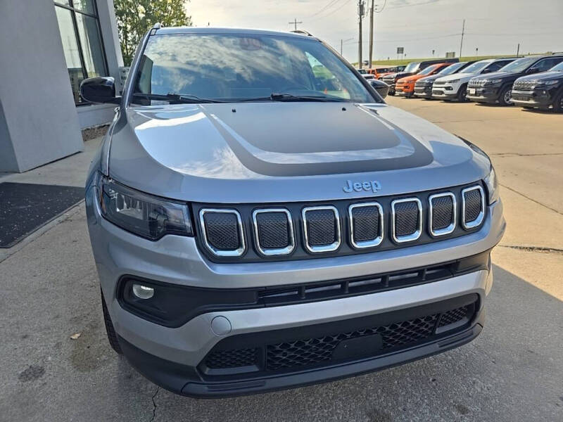 2022 Jeep Compass Latitude Lux