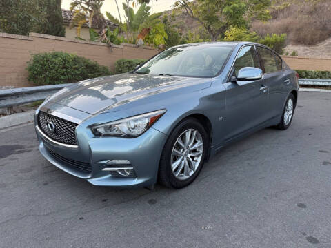 2015 Infiniti Q50 Premium