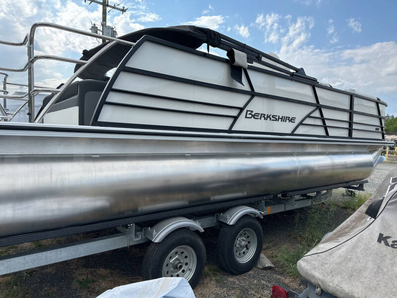 2023 Berkshire 24 CTS UL for sale at Performance Boats in Mineral VA