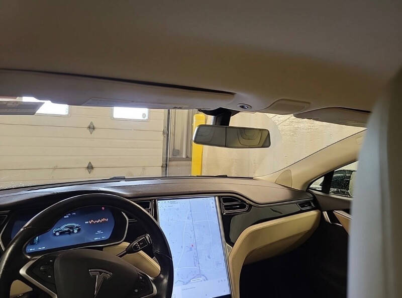 2014 Tesla Model S 85