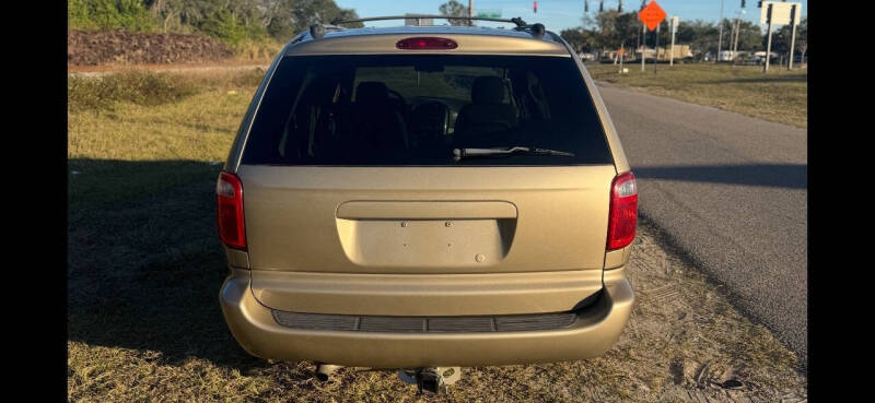2005 Dodge Grand Caravan SXT