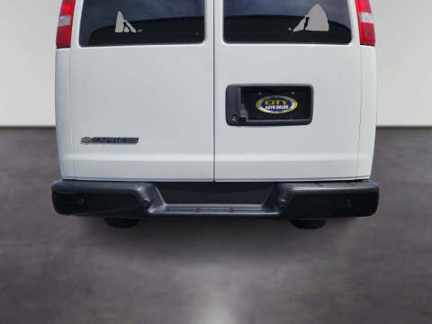 2023 Chevrolet Express LS 3500