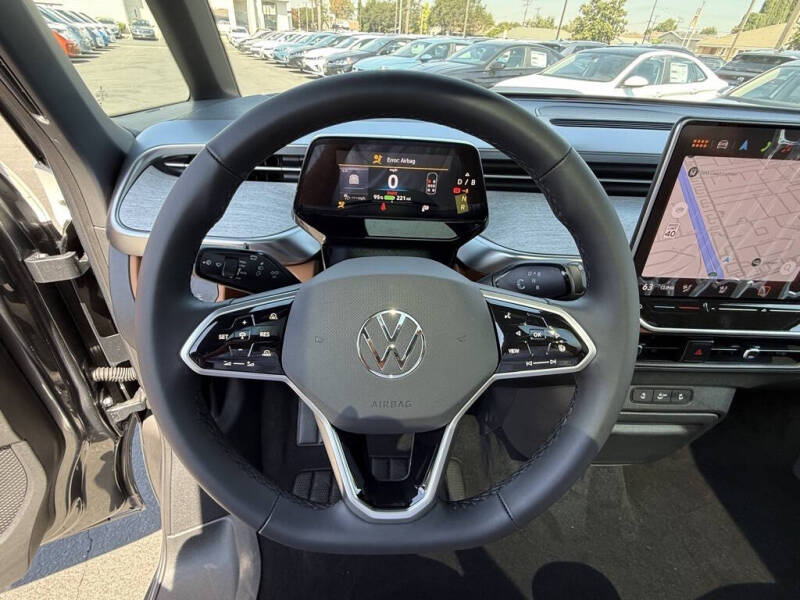 2025 Volkswagen ID. Buzz Pro S Plus