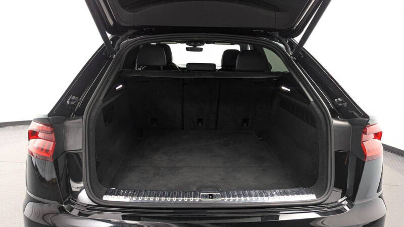 2022 Audi Q8 quattro Premium Plus 55 TFSI