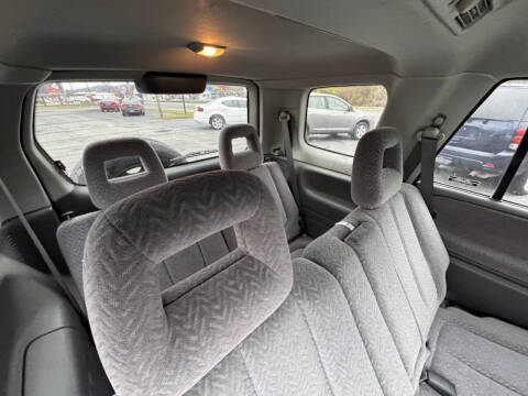 2001 Suzuki XL7 Plus