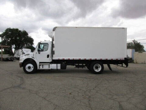 2018 Freightliner M2 106