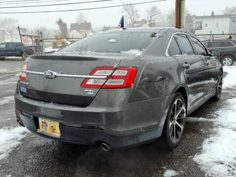 2015 Ford Taurus SEL