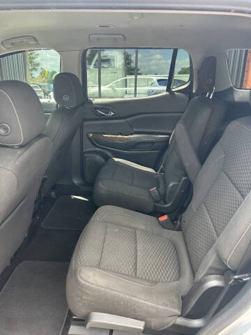 2019 GMC Acadia SLE-2