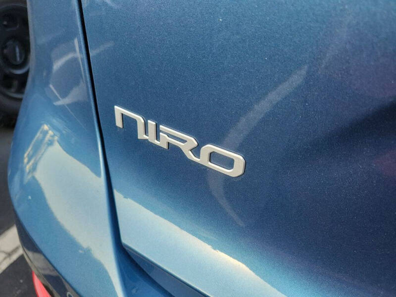 2023 Kia Niro EX Touring