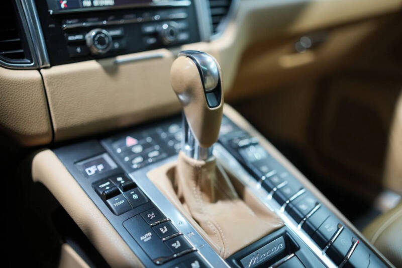 2015 Porsche Macan S