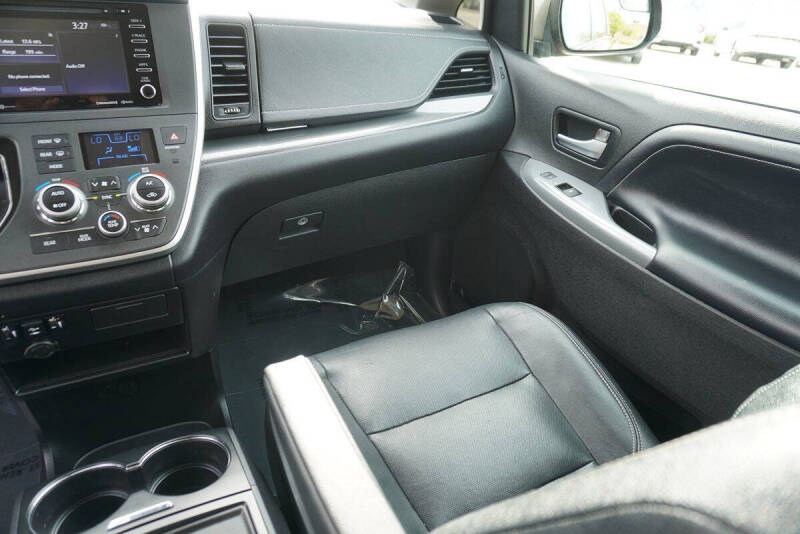 2020 Toyota Sienna