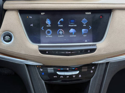 2017 Cadillac XT5 Platinum