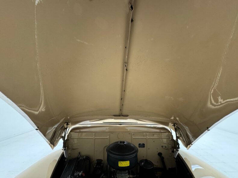 1941 Ford Super Deluxe