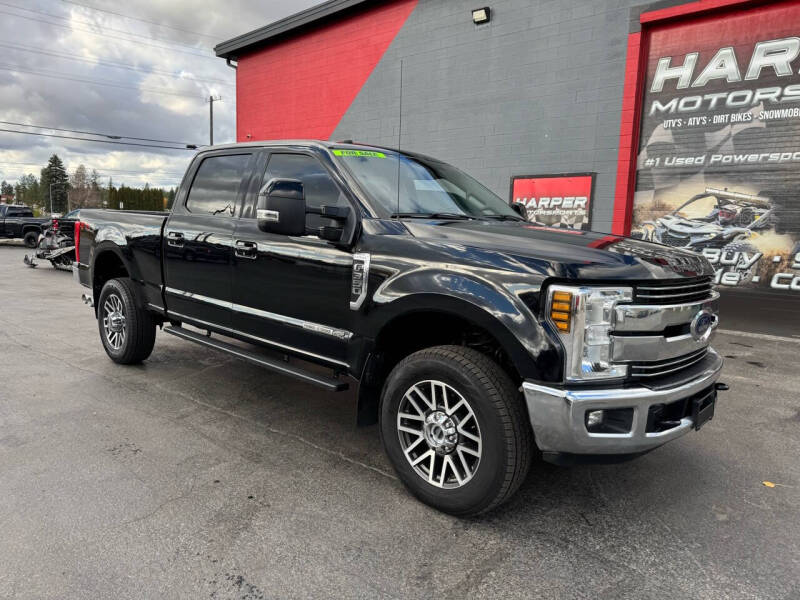 2018 Ford F-350 Super Duty Lariat's photo